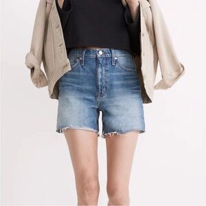 Madewell Relaxed Mid-Length Denim Shorts Size 29 in Cranwood Wash